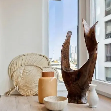 Raphaelle - Trendy Met 2 Slaapkamers Apartment *